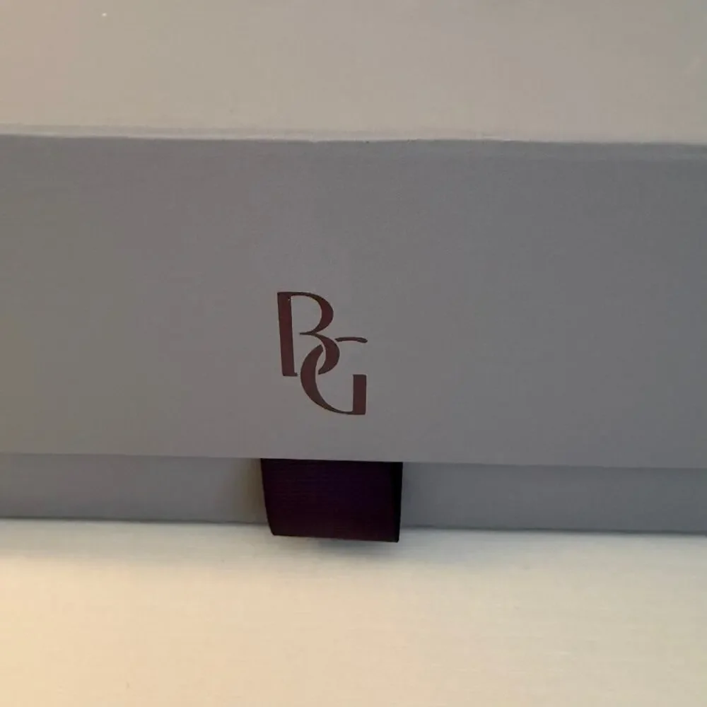 Bergdorf Goodman Gift Box Gray Hinged Magnetic Lid Tissue Paper 12 in
